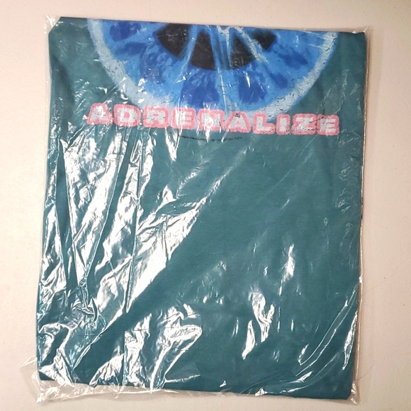 ❤️NWT VINTAGE TORRID GRAPHIC TEE - DEF LEPPARD ADRENALIZE BAND CONCERT TOP PLUS - Picture 5 of 11